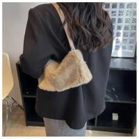 Bolso De Hombro Mini De Pelo Falso De Moda Suave Y Fluffy Bolso Cruzado Con Cadena Bolsa Mensajera Para Mujer - details 4