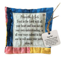 Pray Quilt Con Cruz Interior Hecho a Mano Colchón Colorido Regalo Para Ti Amigo Familia Sostenedor De Sueños Estilo Clásico - details 21