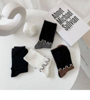 Calcetines De Algodón Para Mujer Diseño Asimétrico De Color Con Contraste Alta Cintura Moda Otoño Invierno Casual Unisex - details 6