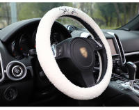 Funda De Volante De Coche De Lana De Oveja Creativa Con Bordado De Peluche Cubierta De Manija Térmica Para Otoño E Invierno - details 36