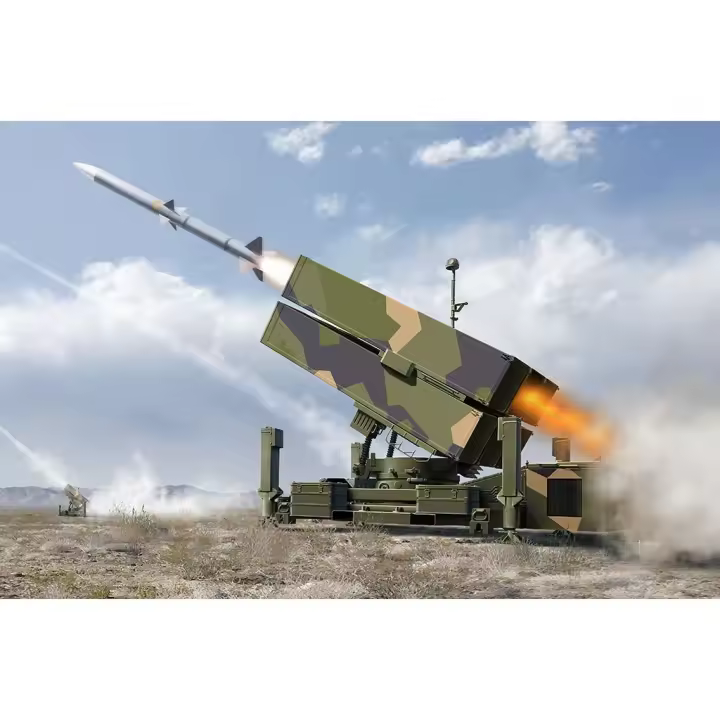 TROMPETER 01096 NASAMS SISTEMA DE MISILES SURFACE-AIRE ADVANZADO 1/35 - 1