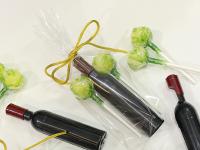 Lote de 10 sacacorchos en forma de botella con imán y dos caramelos con palo sabor a mojito en bolsa de regalo - Regalos para invitados de boda,  comuniones, bautizos, aniversarios - details 3