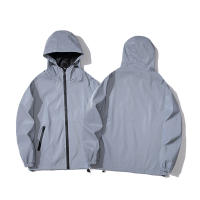 Chaqueta Reflectante Nocturna Para Hombres Con Capucha Y Cierre De Cremallera Impermeable Y Doble Tela Windbreaker Estilo Hip Hop Coreano - details 3