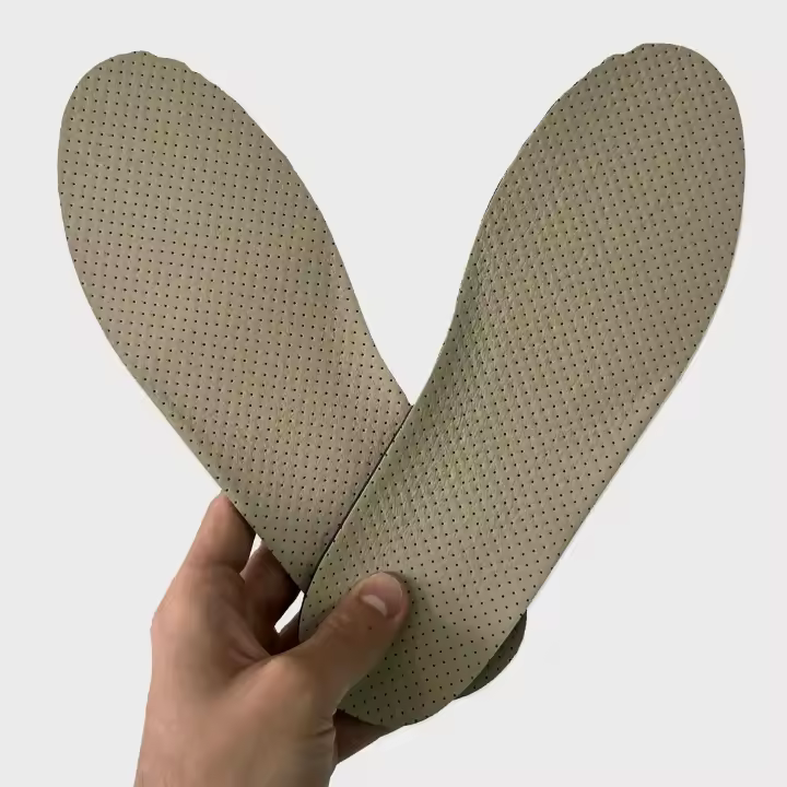 Plantillas ReStep10 ABSORCIÓN DEL SUDOR – Modelo Bajo (0,4cm punta–0,8cm talón) | Ecológicas, cómodas y con aroma a lavanda. Fabricadas en España con espuma de poliuretano 100% reciclado. Tecnología testada en laboratorio: elimina el 93% de sudor en 24h - 1
