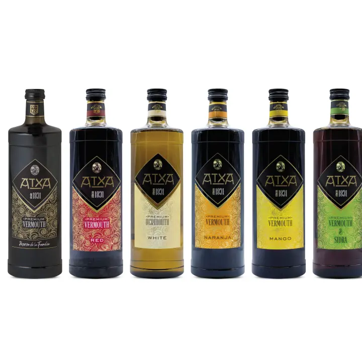 Destileria Acha - Caja degustación de Vermouth / 6 botellas de Vermut de diferentes sabor.  6 botellas de 1 litro cada una - 1