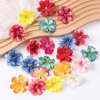 30Pcs Rosas Artificiales Para Decoración De Hogar Y Boda Accesorios Para Artesanía Y Wreaths Cabezas De Flores De Seda Tamaño 4.5cm - details 7