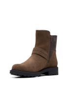 Clarks Autumn/Winter 23 - Cuero - Tacón Plano - KRACK - details 2