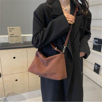 Bolso De Hombro PU De Gran Capacidad Con Cierre De Cremallera Color Sólido Para Mujer Estilo Fashion Bolsas Femininas A-DH - details 2