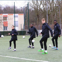 Bola De Fútbol Tamaño 2 Para Entrenamiento Acompañada Por Bolsas De Juguete Cinturón Y Cuerda Para Rotación Equipo De Entrenamiento Individual Para Niños Y Adultos - details 10