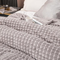 Manta De Punto Elegante Con Cuadros - Cómoda Y Cálida Todo El Año, Faux Peluche De Conejo Hipoalergénico Trae El Confort De Casa - details 5