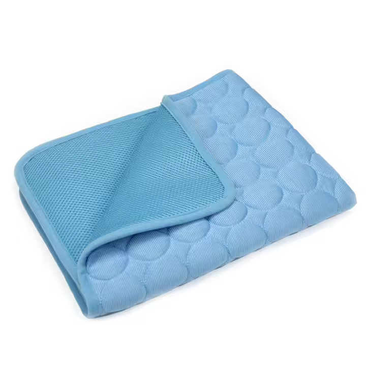 Alfombra De Hielo Para Mascotas Verano Silla Fría Para Gatos Transpirable Seda De Hielo Nido Para Gatos Ropa De Cama Para Gatos - 1