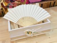 Lote de 40 abanicos de madera de bambú y papel en caja de madera decorada - regalos para invitados de boda, comuniones, bautizos, aniversarios, Detalles de boda y regalos de celebración para eventos - details 3