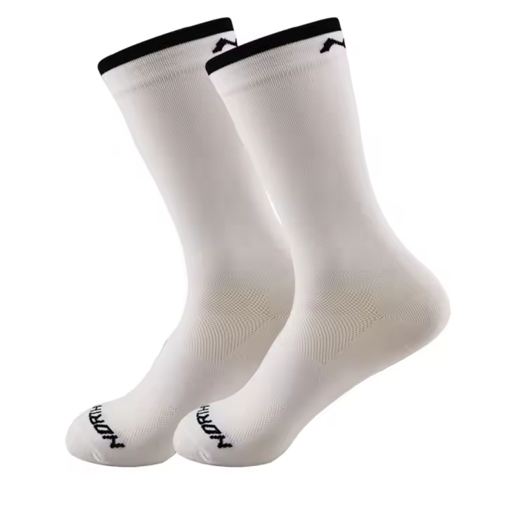 Pareja De Calcetines De Deporte De Color Sólido 2024 Con Patrón W Para Fútbol Ciclismo Y Baloncesto Calcetines De Outdoor Para Hombres - 1