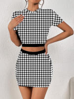 Conjunto De Dos Piezas Con Estampado En Todas Las Partes Falda Y Camiseta Cintura Elástica Estilo Casual Para Mujer - details 4