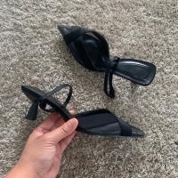 Sandalias De Verano Para Mujer Zapatos De Tacón Alto Con Punta Puntiaguda Slingback Elegantes Y Moda Hebilla En El Tobillo Microfibra Con Suela De Goma - details 4