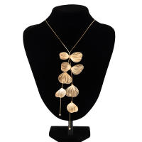 Collar Largo De Hojas Doradas Lacteo Fashion Para Mujer Collar De Encaje Joyería De Fiesta Trendy Metal Flor Sin Cadena - details 1