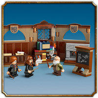 CASTILLO DE HOGWARTS: CLASE DE ENCANTAMIENTOS - LEGO HARRY POTTER 76442 - details 0