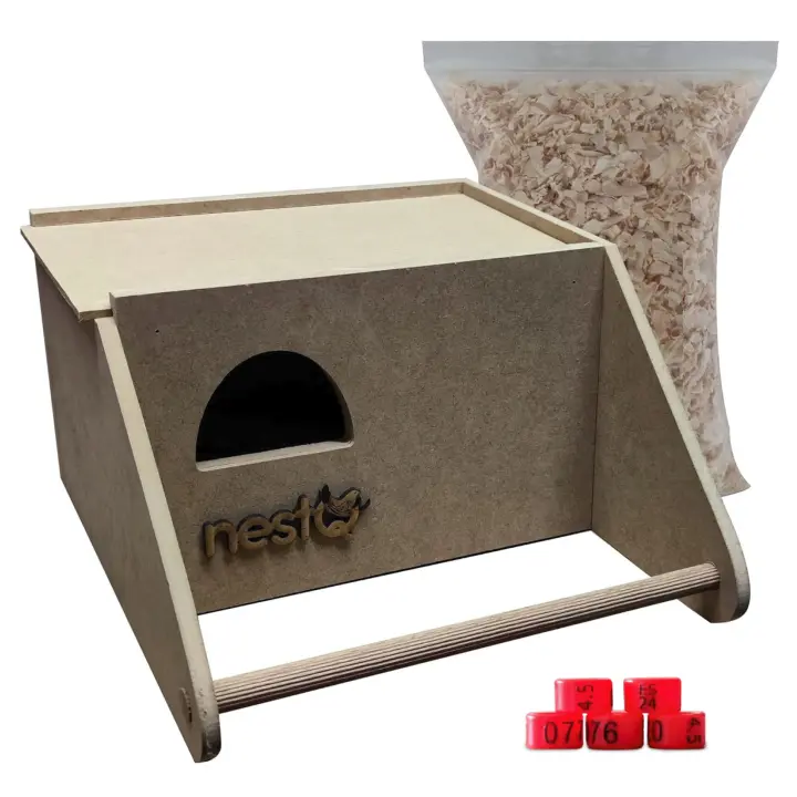Nido nestQ para Agapornis Iseparables, Periquitos Grande con Anillas de 2024 y Viruta para la Cama, Casita de Cría de Madera Interior para Pájaros, con Enganches para la Jaulas de Aves, 23cm x 27cm x 14cm - 1