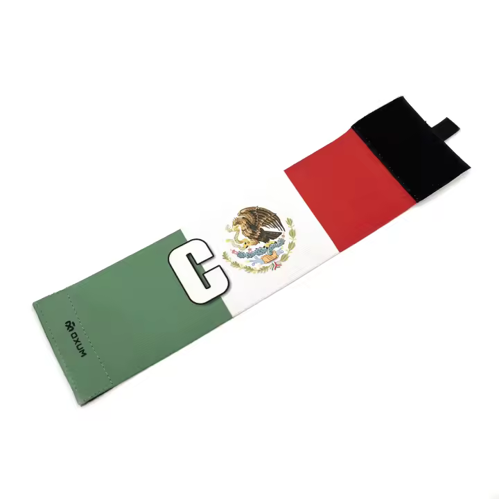 OXUM Sport Brazalete de Capitán para niños y Adultos - Brazalete de Fútbol con la Bandera de tu país o Comunidad - Brazalete, Elástico y Ajustable en 3 tallas - 1