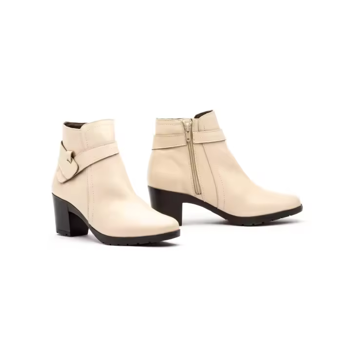 Mº2315 Beige  Hecho en España Botín Mujer Piel Beige Tacón Numeración: 35-41 Marca: PERVERSA Presentamos estos botines de diseño sofisticado, especialmente concebidos para el mercado mayorista de calzado. Fabricados en España, estos botin - 1