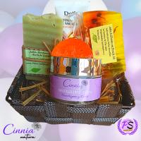 Cesta Regalo Mimbre o Tela (según disponibilidad) Cosmética Ecológica. Pumarshop Cinnia Natura. Crema Facial Ecológica, Jabones Artesanos, Crema de Manos. Envuelto para Regalo Sin Coste Adicional - details 2