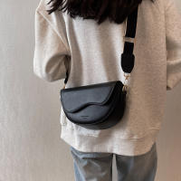 Bolso De Hombro Pequeño De Cuero PU Vintage Para Mujer Bolso Transversal De Moda Con Cierre De Cubierta Y Pochete Interior - details 5