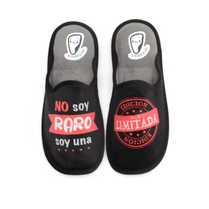 Zapatillas Casa Hombre Divertida SE ME RIEN LOS PIES No Soy Raro Edición Limitada - 1
