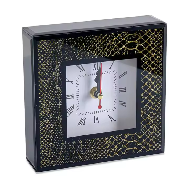 Reloj cristal 15*15 serpiente negro dorado marcia  Material: Cristal Medidas (Ancho*Alto*Fondo): 15*15*4Presume de casa - 1