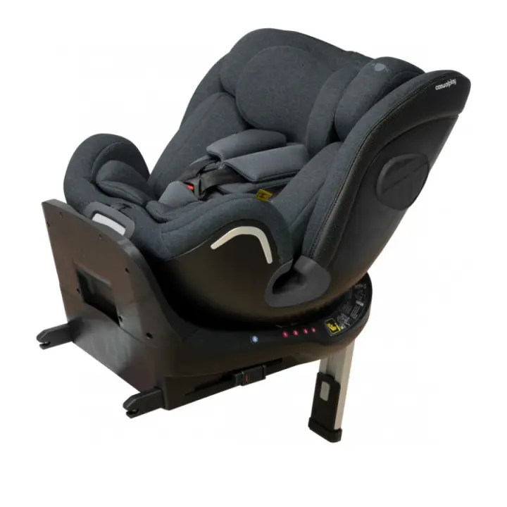 Silla de auto Play KORA I-SIZE, diseñada para niños de 40 a 150 cm, con sistema de ajuste progresivo y alta protección en impactos laterales. - 1