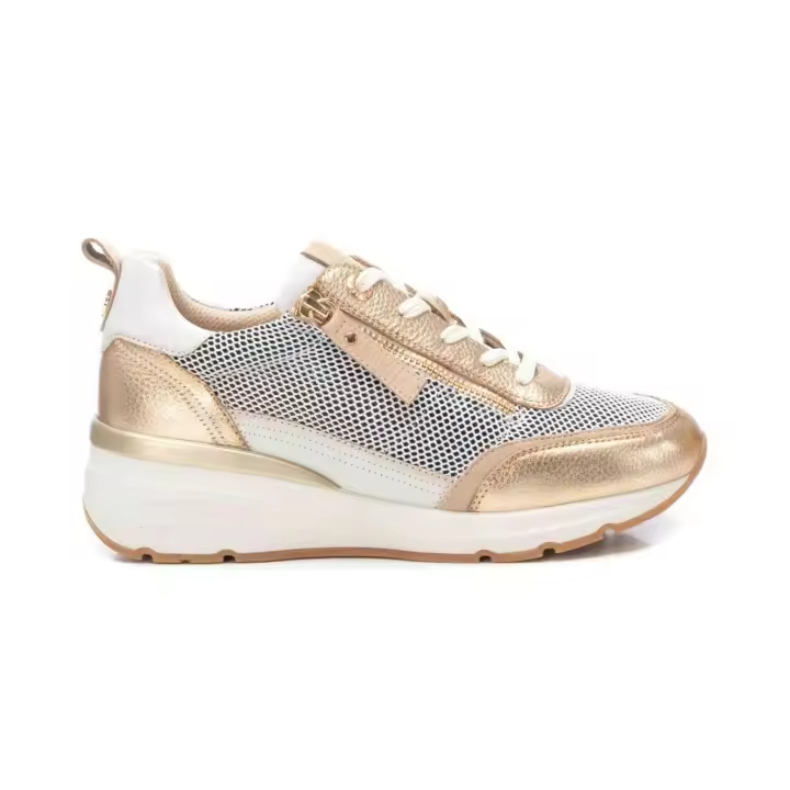 Zapatillas Carmela  para mujer en color dorado - 1