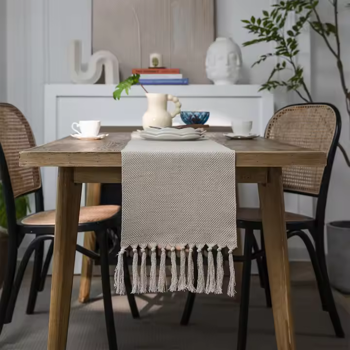 Camino de mesa con borlas hecho a mano: decoración de lino y algodón para picnic, fiestas y bodas - 1