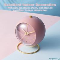 Reloj despertador de escritorio a pilas con luz, reloj analógico retro silencioso sin tictac, reloj de mesa ruidoso para mesita de noche, dormitorio, cocina, oficina, viajes, niños, decoración - details 4