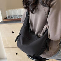 Bolso De Hombro Para Mujer 2025 Nueva Capacidad Alta Bolsa Cruzada De Nylon Versátil Bolso De Mano Casual Sin Decoración - details 12