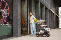 Kinderkraft - Silla de Paso para bebé TRIG 3 hasta 25 kg - plegable con una mano, asiento regulable y grande - ruedas impinchables - details 1