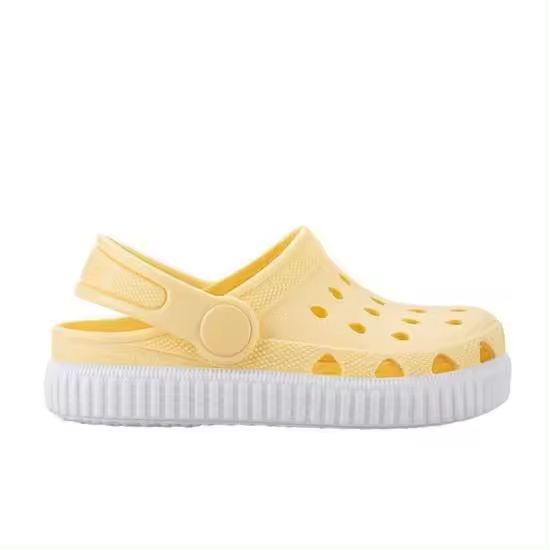 Sandalias niño Igor modelo Sun tipo zueco de la marca Igor unisex color vainilla muy comodos hecho en España para playa y piscina - 1