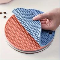 1/4pcs Almohadillas De Silicona Hidratación Para Mesa Resistente Al Calor Antideslizante Y Antigoteado Para Cocina Y Comedor Estilo Europeo - details 0