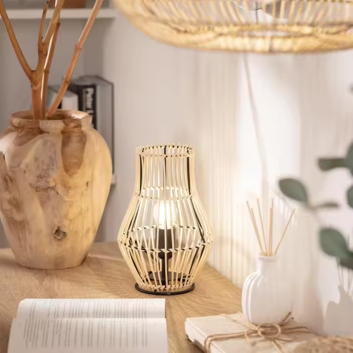 LEDKIA LIGHTING - Lámpara de Mesa de Ratán Arawa Sulu | Diseño Boho-Chic Natural | Compatible con Bombilla LED E27, No Incluida | Uso en Interiores, Color Natural, Ratán - 1