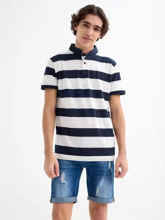 Polo regular de manga corta y cuello mao con botones de estampado de rayas INSIDE - 1