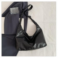 Bolso De Hombro Grande Y De Gran Capacidad Vintage 2025 Para Mujeres Bolso Cruzado De Moda Y Sencillo Con Una Corredera En Colores Negro Rojo Vino Plata Marrón Y Blanco - details 15