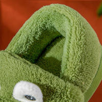 Pantuflas Verdes De Peluche Para Niños Con Patrón De Dinosaurio Lindo Antideslizantes Para Uso Interior Tallas Para Edad 3-6 Años - details 4