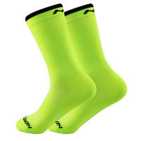 Pareja De Calcetines De Deporte De Color Sólido 2024 Con Patrón W Para Fútbol Ciclismo Y Baloncesto Calcetines De Outdoor Para Hombres - details 5