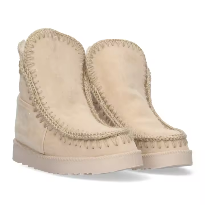 Davinia Shoes Botin Plano para Mujer, Estilo Australiano, Material Aterciopelado, Forrado de Pelo, de Punta Redonda. Shoes&Blues.es 882-Beige - 1