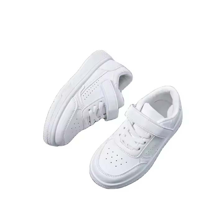 Zapatillas de deporte infantiles blancas simples de moda con correa de gancho y bucle, zapatos de skate transpirables perforados para niños pequeños - 1