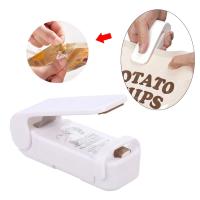 Sellador de Bolsas Portátiles para Alimentadores y Snacks en Color Blanco - Herramienta Práctica para Conservar La Frescura de tus Productos - details 0