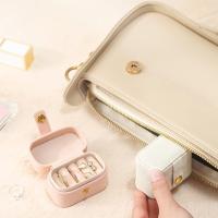 Estuche pequeño de cuero PU para joyería de viaje, Mini Caja de almacenamiento de anillos, joyero portáthil, organizer - details 3