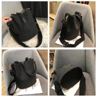 Bolso de diseño de lujo para Mujer, Bandolera de cuero PU de gran capacidad, novedad de 2021 - details 1