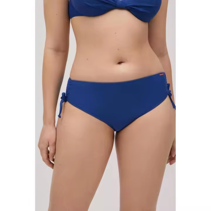 Ysabel Mora Braga bikini. Braga Reductora Ysabel Mora. 83020. Braga midi lisa. Detalle de fruncido en los laterales para ajustarla según el cuerpo de cada una. ¡Combínala con algun top a conjunto de la colección y completa tu bikini! - 1