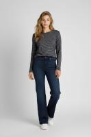 Descubre nuestra camiseta fluida de mujer con cuello redondo, manga larga y bolsillo delantero, tejido suave y elástico ideal para looks diarios cómodos - REF: 9017-1 - details 1