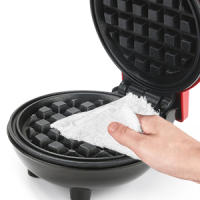 Mini Gofrera 350W, Gofrera Individual para Racion, Pequeña Waffle Maker, Maquina Plancha para hacer Gofres, Antiadherente, Mango con Toque frio, Pequeño Electrodomestico Automatico para Cocina, Celebracion Fiesta Familiar, Pasteleria, Cafeteria, Bar, Roja - details 3
