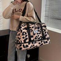 Bolso De Viaje Para Mujer Con Estampado Animal De Nylon Duradero Y Gran Capacidad Bolso Deportivo Grande Para Fin De Semana Y Noche - details 14